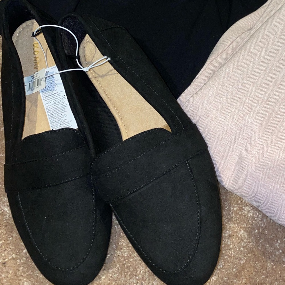 Size 9 flats brand new old navy